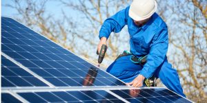 Installation Maintenance Panneaux Solaires Photovoltaïques à Voyenne